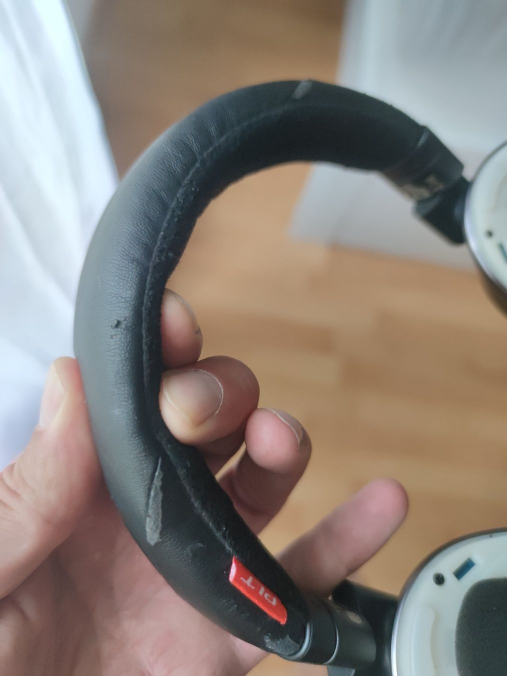 Plantronics Cuffie: Plantronics B8200 – Usato da Meggen venduto da Malecifent 2