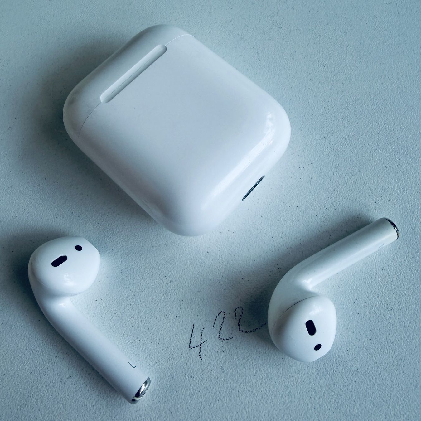 Apple Casques audio: Original Apple AirPods 2 Gen. Wireless Kopfhörer & Case – D'occasion à Basel par MY.AIRPODS.SHOP 4