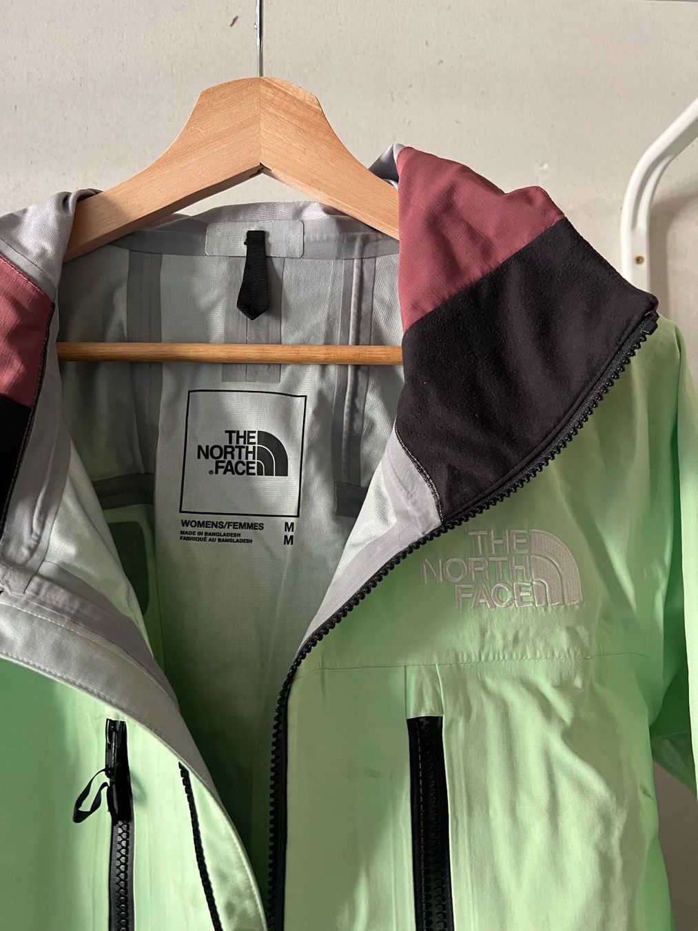 North Face Giacche: The North Face Regenjacke Ski-jacke – Usato da Basel venduto da lolixyz 2