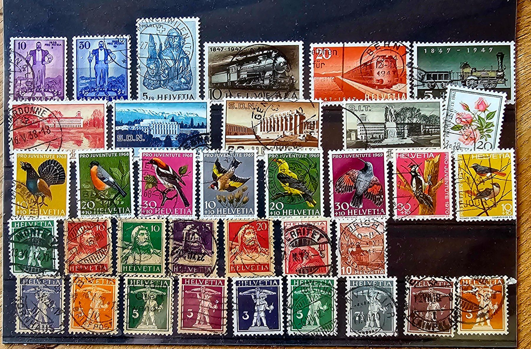 Alle Briefmarken: Schweiz  - verschiedene alte Marken – Gebraucht aus Les Valettes von Nuba1