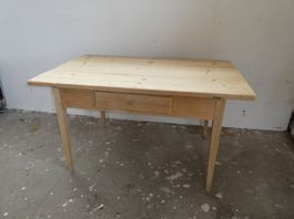 Antiker Tisch restauriert