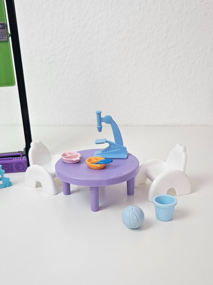Barbie Case e mobili per bambole: Vintage Barbie Klassenzimmer Set – Usato da Dättwil AG venduto da son_x2fq 1