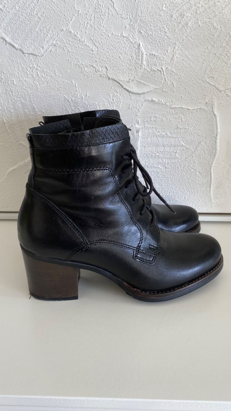 Scarpe da donna: Leder Stoefeletten Grösse 36 – Nuovo (secondo la descrizione) da Brüttisellen venduto da kat_g7jv 1