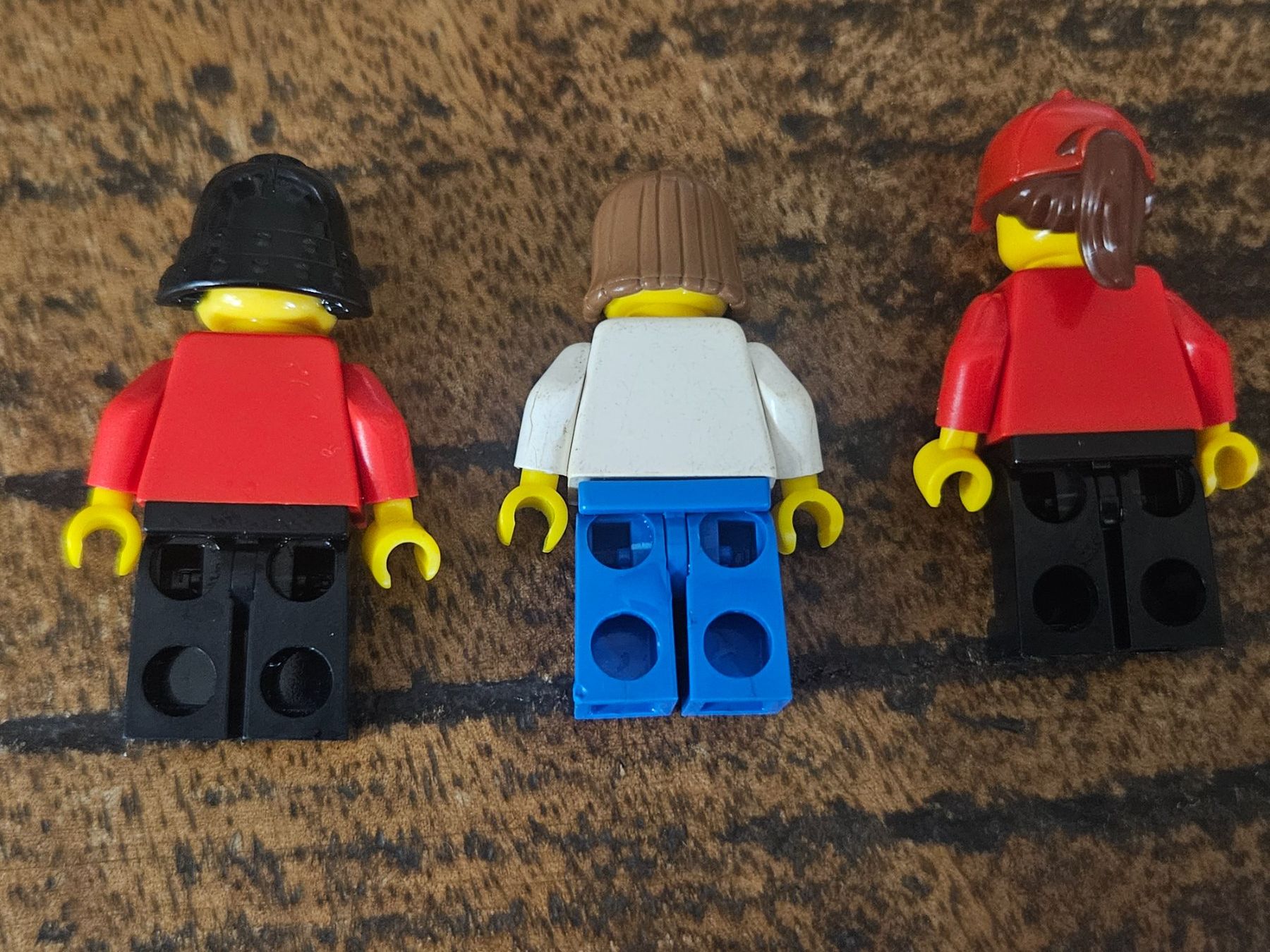 Lego Kit di costruzioni: lego lot de 3 figurines – Usato da Confignon venduto da Ecrofigs 1