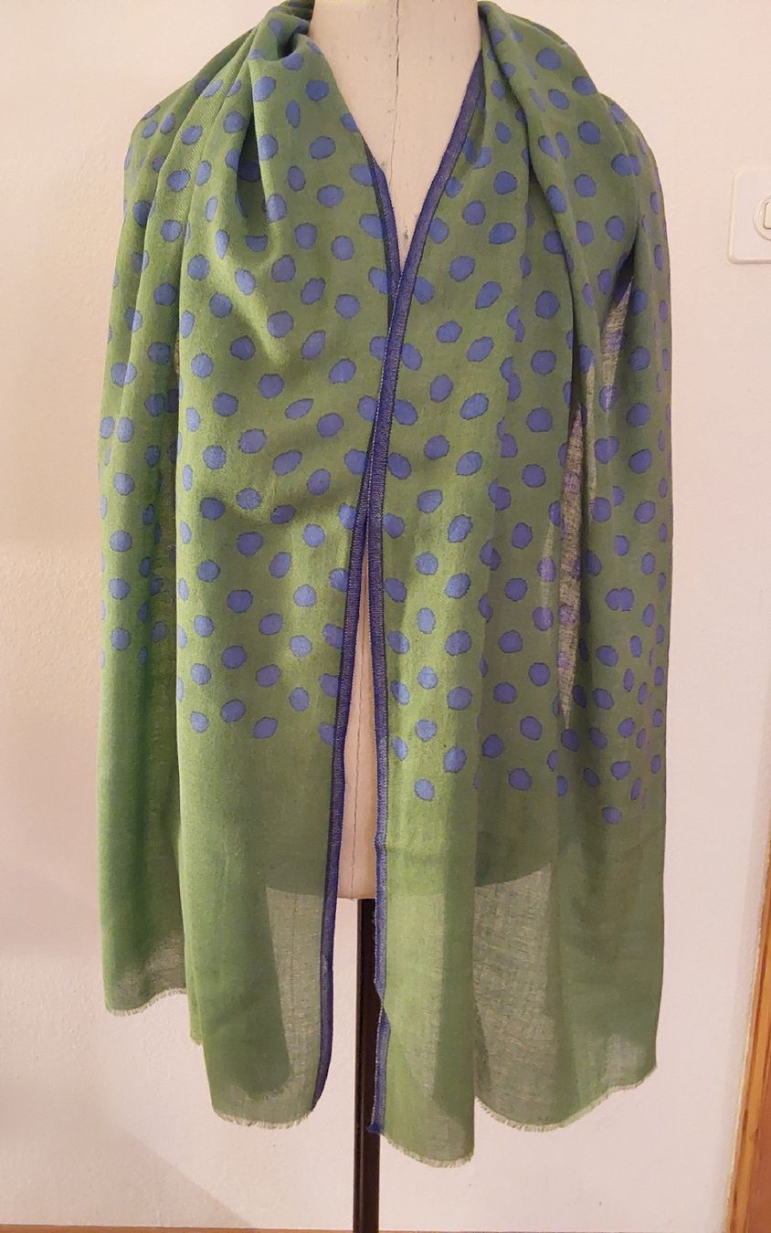 Foulard & Sciarpe: Schal Wolle mit Seide grün – Nuovo (secondo la descrizione) da Köniz venduto da scopello12 1