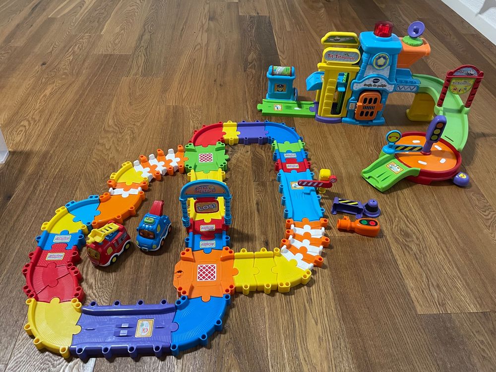 Vtech Jouets: Strassenset Baby Flitzer + 2 Autos und 1Polizeistation – Neuf (Voir description) à Birmensdorf ZH par rsp_2fzt 5