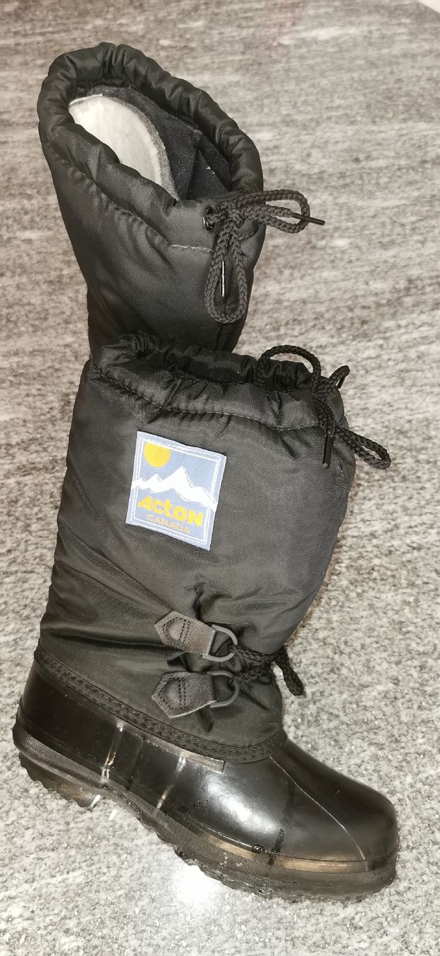 Scarpe da uomo: Acton Canada Stiefel Gr. 3 (35-35.5) – Nuovo (secondo la descrizione) da St. Niklaus VS venduto da Distel60 1