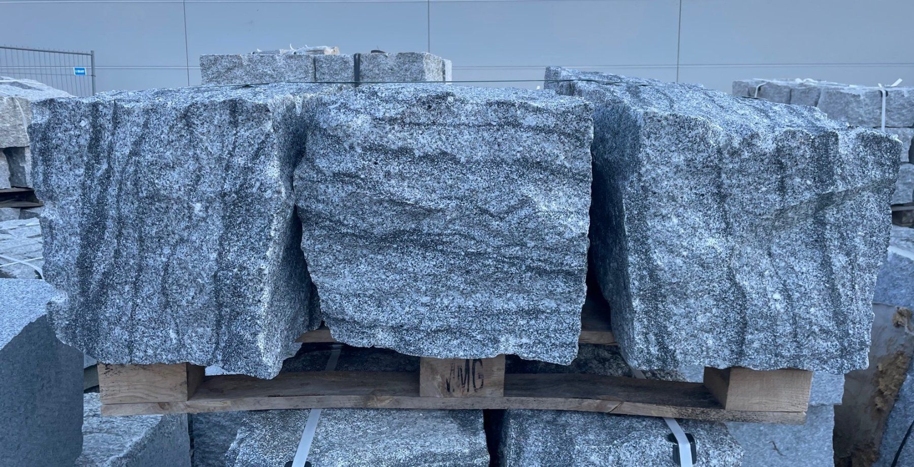 Steine & Dachziegeln: Granit Mauersteine / Quadersteine – Neu (gemäss Beschreibung) aus Aarau von natursteinhandel 2