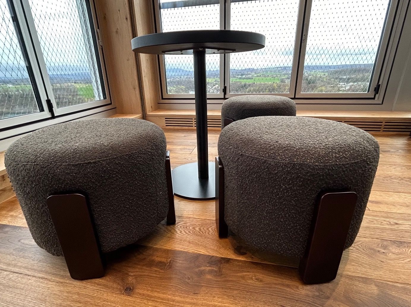 Sgabelli: Hocker fast neu – Nuovo (secondo la descrizione) da Adliswil venduto da Relsip 3