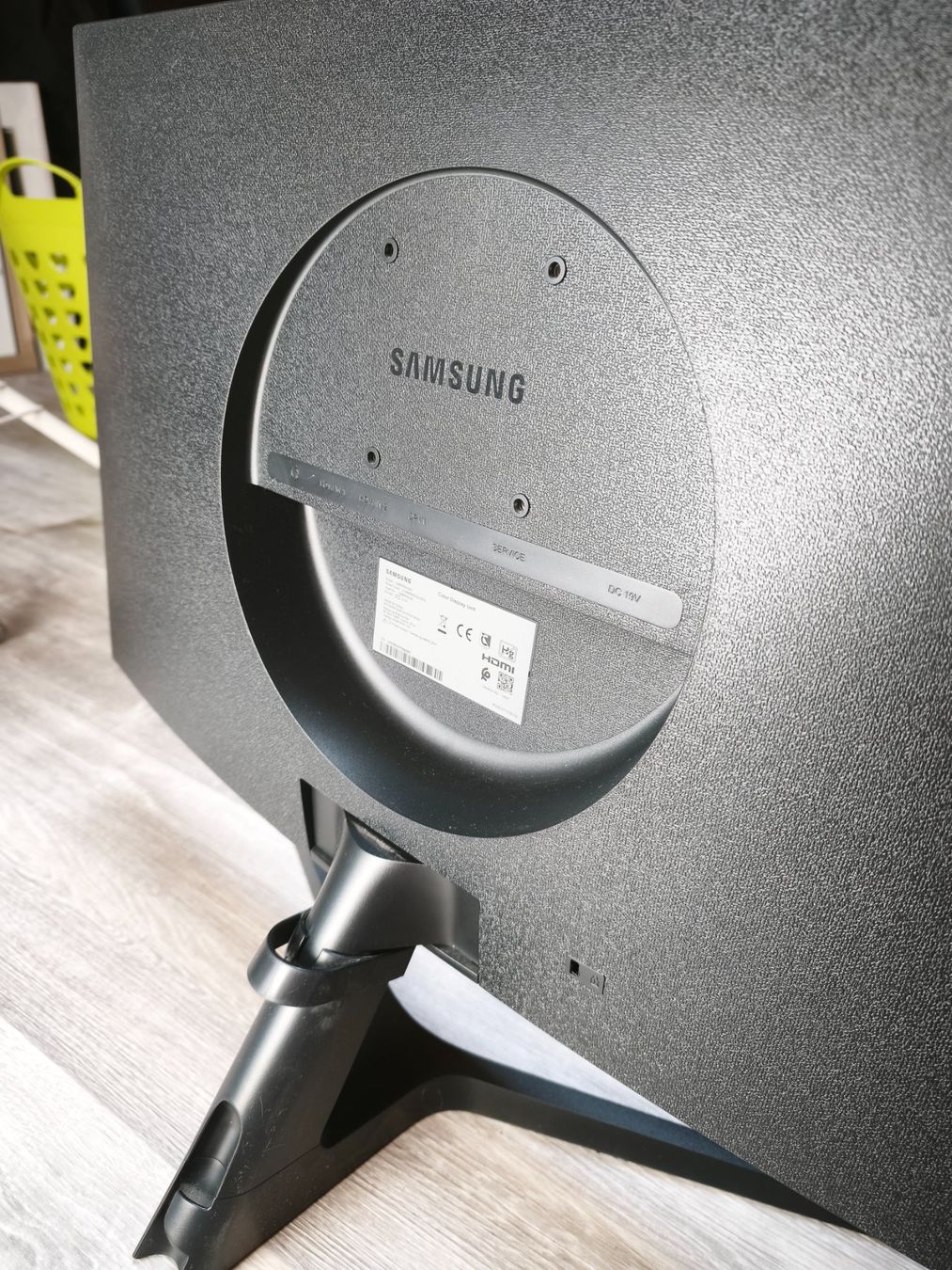 Samsung Monitor: Écran Samsung 28 pouces bon état – Usato da Courroux venduto da petit-chevreuil 2