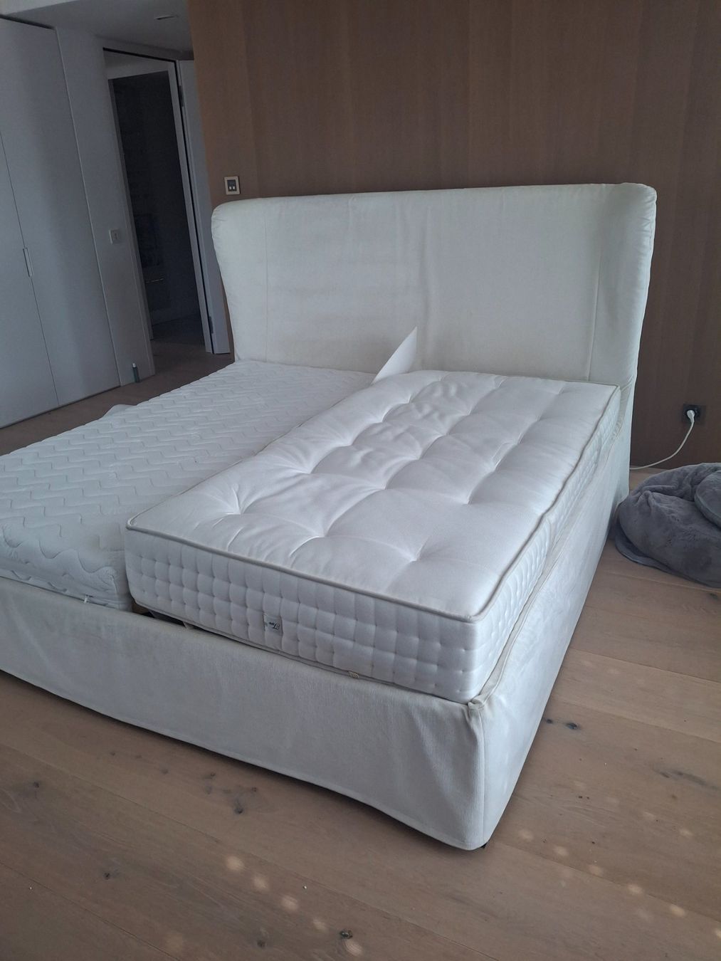 Betten: Lauren Ghost Meridiani Bett – Gebraucht aus Zürich von agnesbluewin