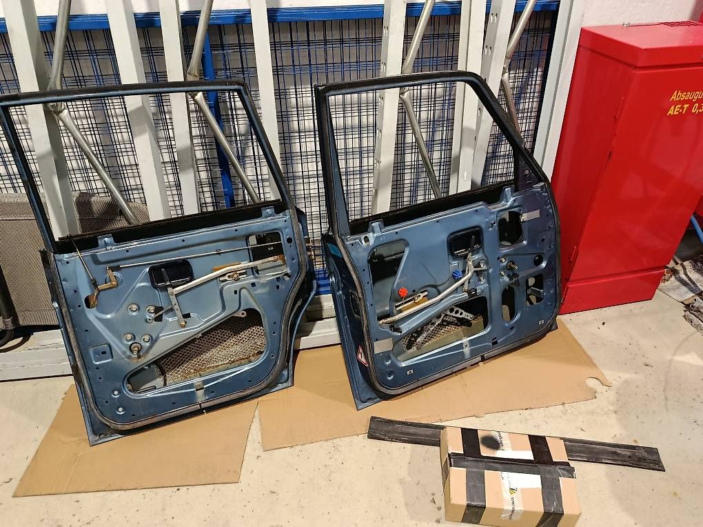 Volvo Tutti pezzi di ricambio auto: Volvo 240 Türen – Usato da Marbach SG venduto da Volvo_Wuebbe 2