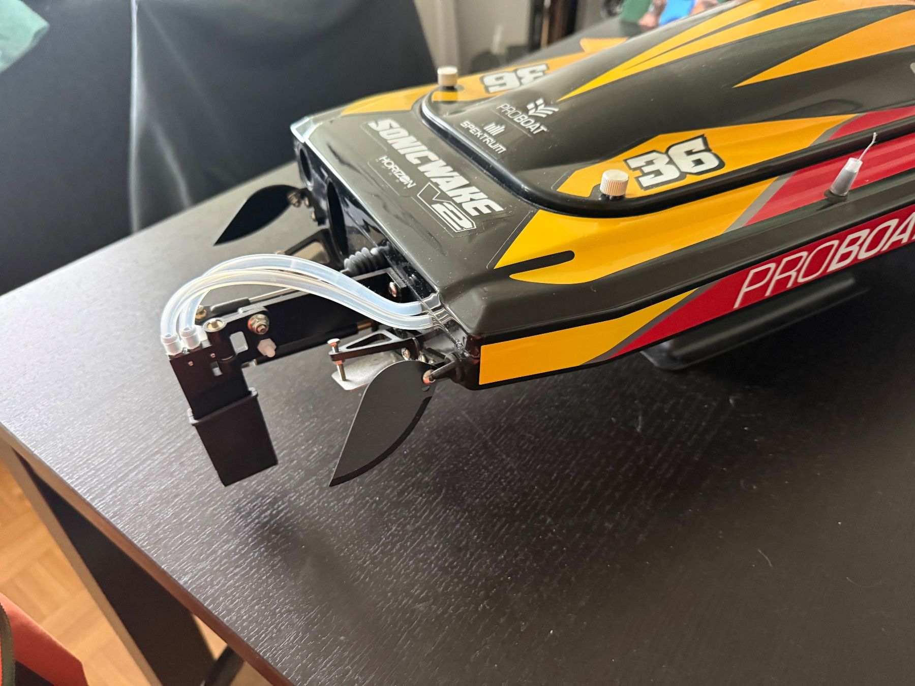 RC Kits de montage: RC Boot: ProBoat Sonic Wake 36, mit 2 Akkus – D'occasion à Rüti ZH par amei1966 8