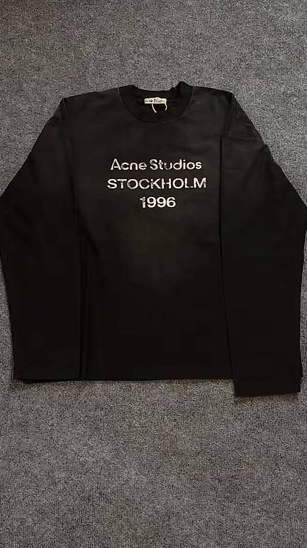 Pullover & Sweatshirts: Acne studio long sleeve  – Neu und originalverpackt aus Martigny von reu_t2ln
