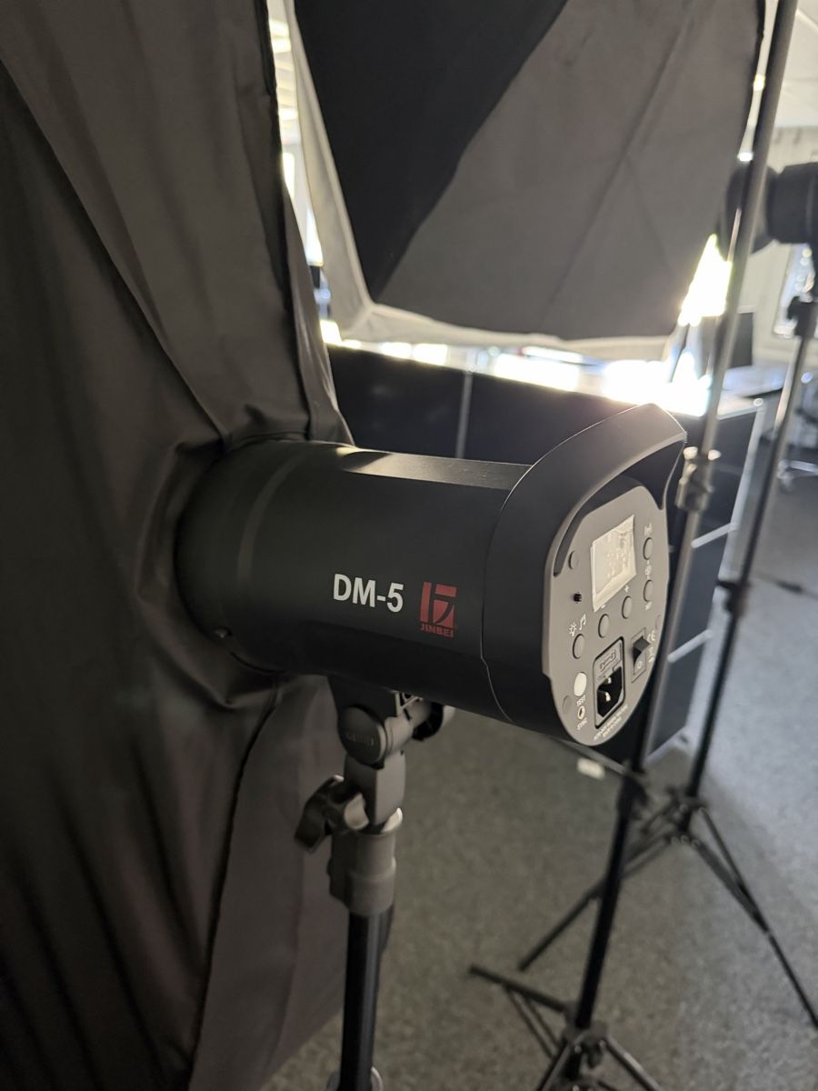 Jinbei Flash: Jinbei Studioblitz DM-5 Set mit Softboxen und Stativ – Usato da Nänikon venduto da MircoPellegrino 2