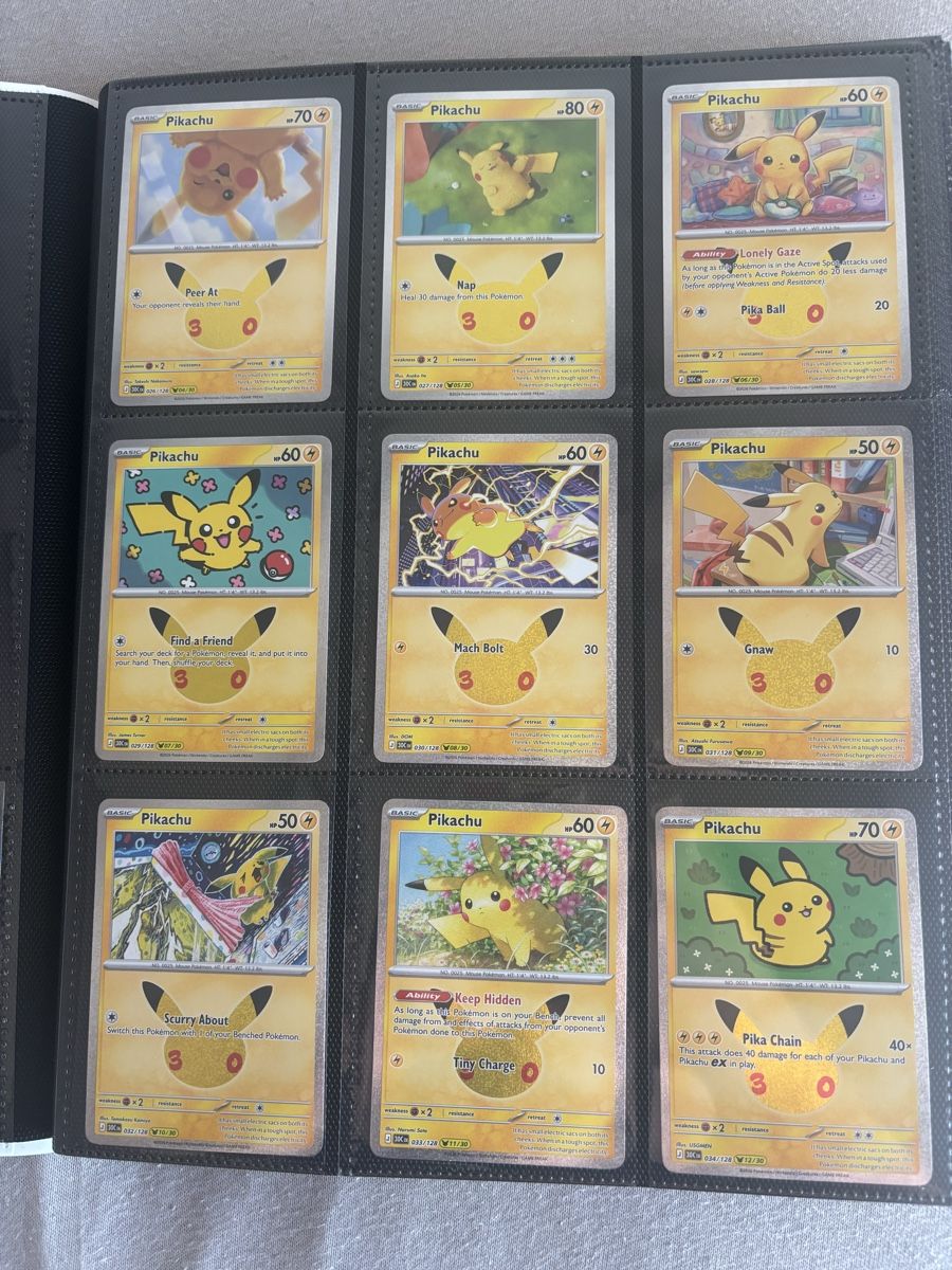 Pokémon Carte collezionabili: Master set Pikachu 30th Anniversary  – Nuovo (secondo la descrizione) da Tesserete venduto da Makaditto 1