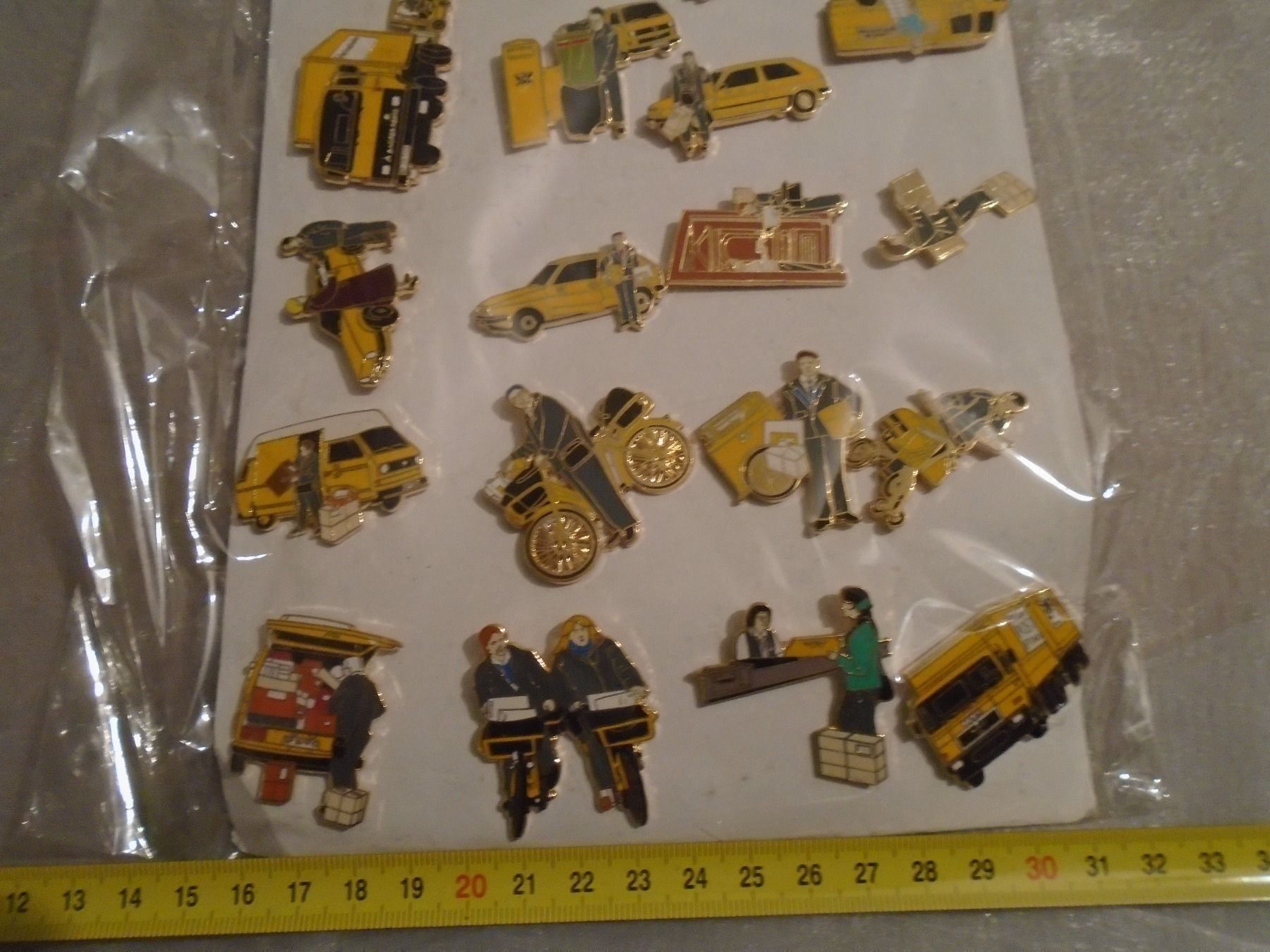 Placchette & Badge: 20 Tl. Deutscher Post Pin Satz Farbabweichungen möglich – Usato da Winterthur venduto da Beli2000 2