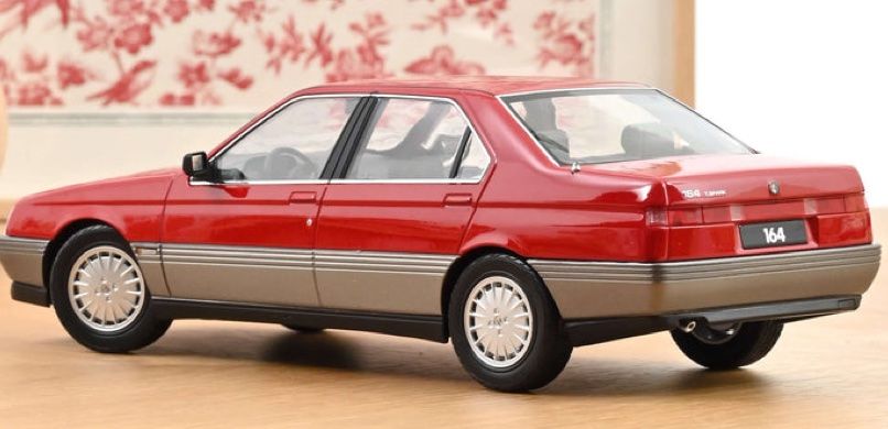 Alfa Romeo Modellautos: Alfa Romeo 164 rot Norev 1:18 – Gebraucht aus Luzern von aa43modelcars-Luzern 5
