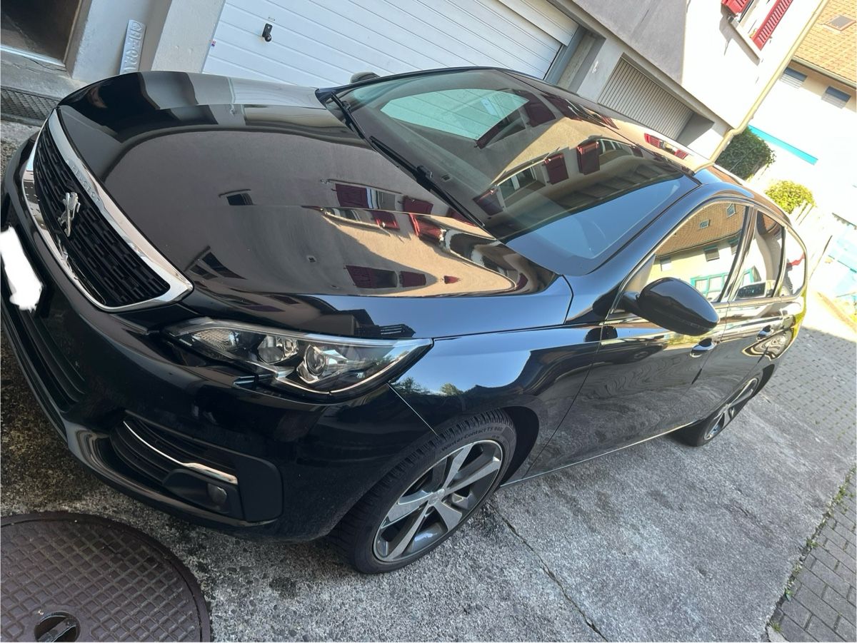 Peugeot Automobili: Peugeot 308 SW Schwarz – Usato da Schüpfen venduto da Bella1. 2