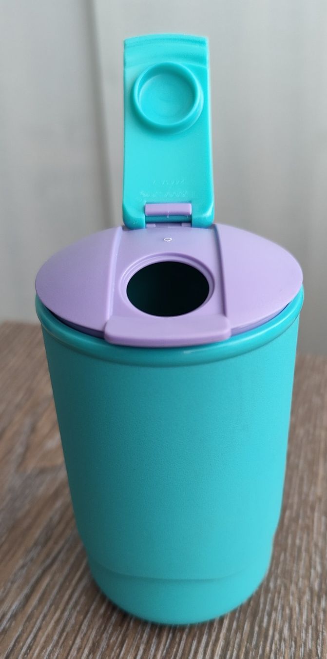 Tupperware Contenitori & Simili: Tupperware Trinkbecher für Kinder 25 cl !!!!!! – Nuovo (secondo la descrizione) da Flaach venduto da Lonzo99 1