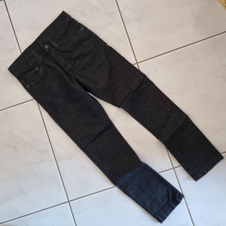 Ungetragene tolle schwarze Jeans Gr. 146