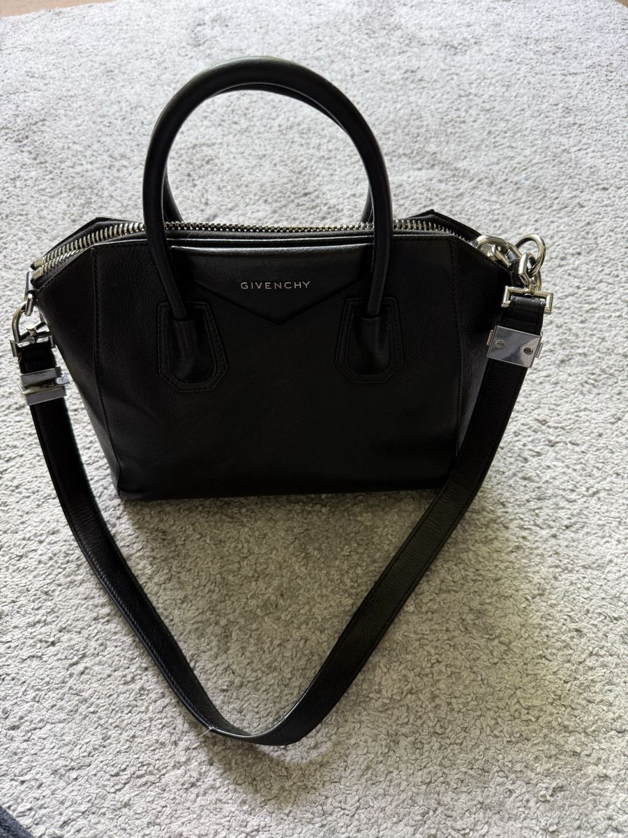 Givenchy Sacs: GIVENCHY ANTIGONA BAG – Neuf (Voir description) à Montagnola par TessaL 1