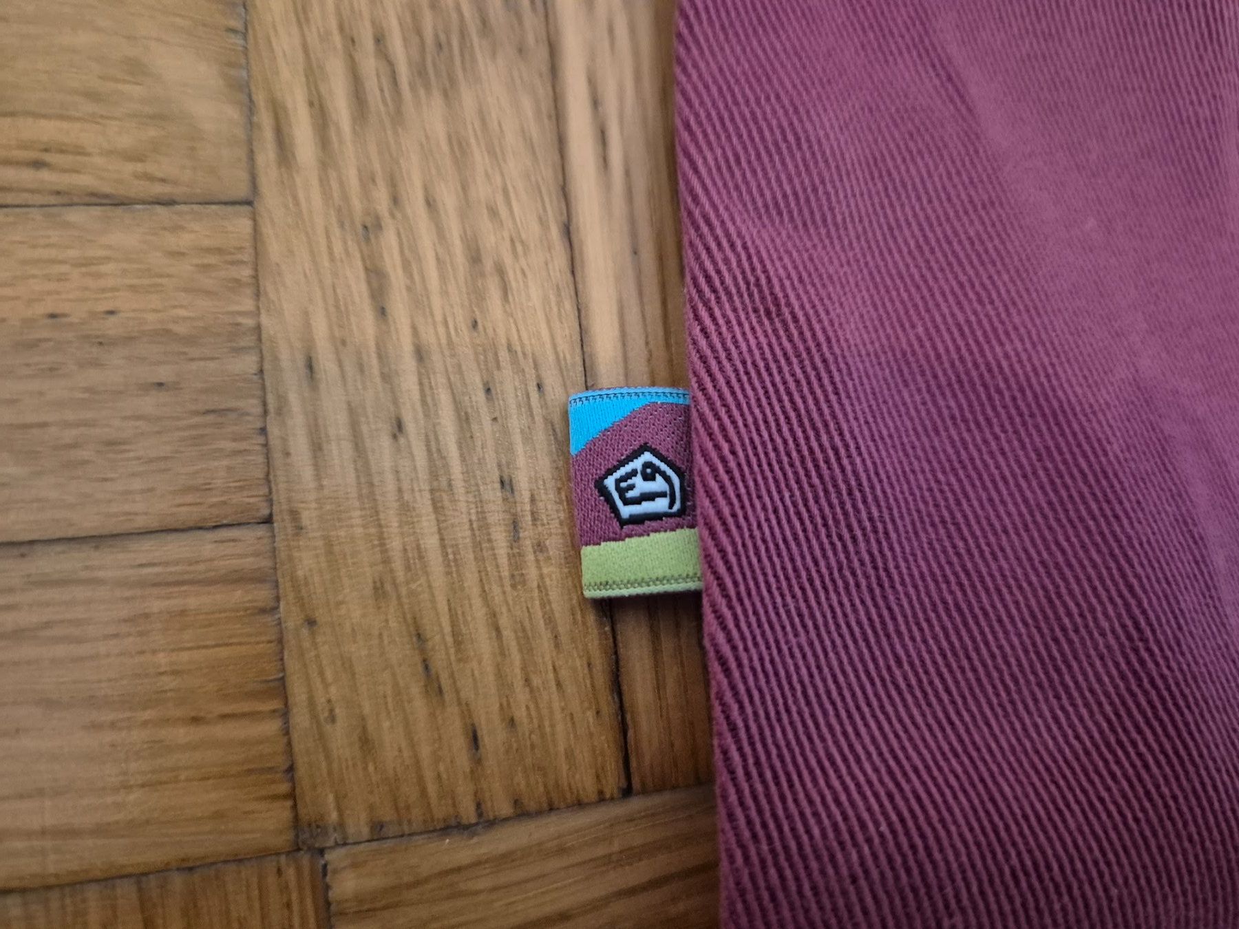 E9 Pantaloni: Kletter-/Boulderhose, E9 Olivia (Gr. S) – Usato da Uitikon Waldegg venduto da AnjS27 2