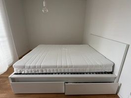 Lit double IKEA Brimnes, blanc, avec rangement intégré!