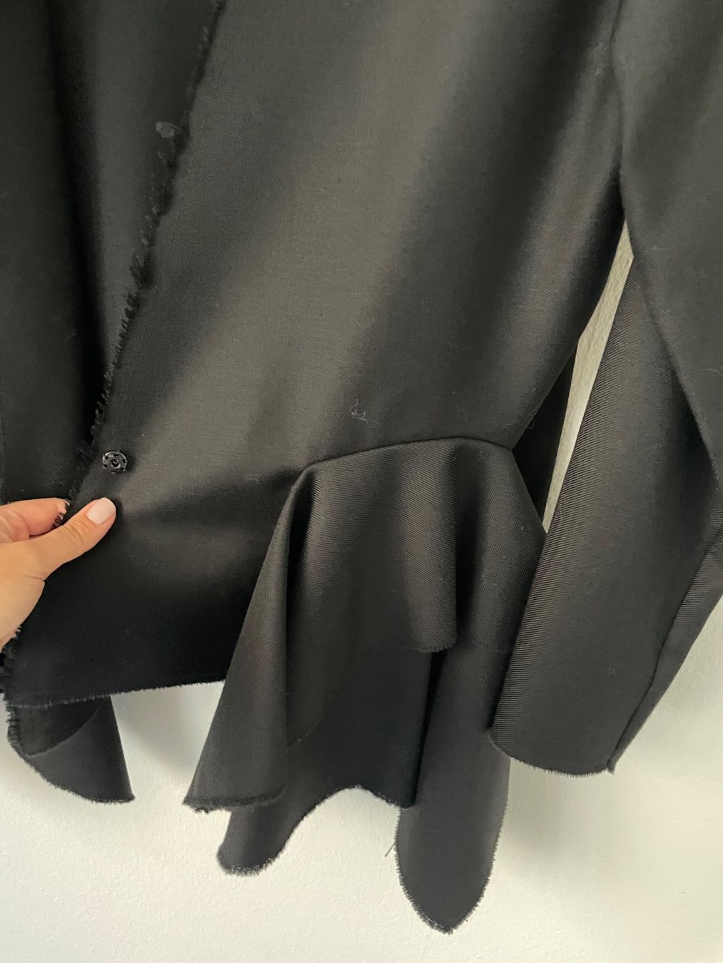 Giacche: Designerjacke Schwarz S 100% Wolle Statement Piece – Usato da Uetikon am See venduto da happywishes 4