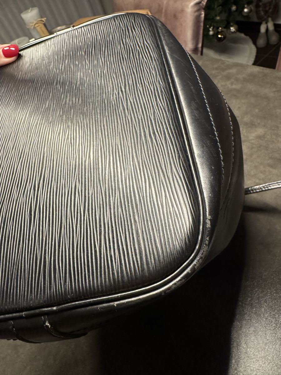 Borse da donna: Louis Vuitton Noe Beuteltasche Schwarz Leder – Usato da Lenzburg venduto da haad94 9