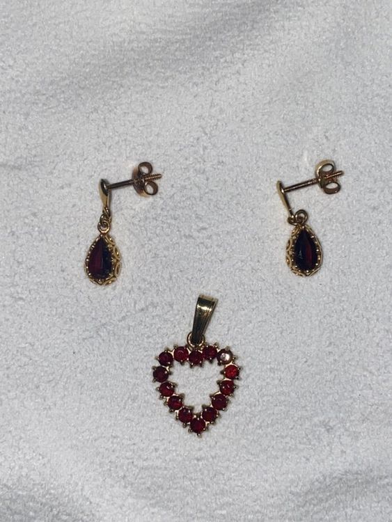 Autres bijoux: 18k Gelbgold Schmuckset mit Rubin Anhänger, Ohrringe – D'occasion à St. Margrethen SG par Heartcore
