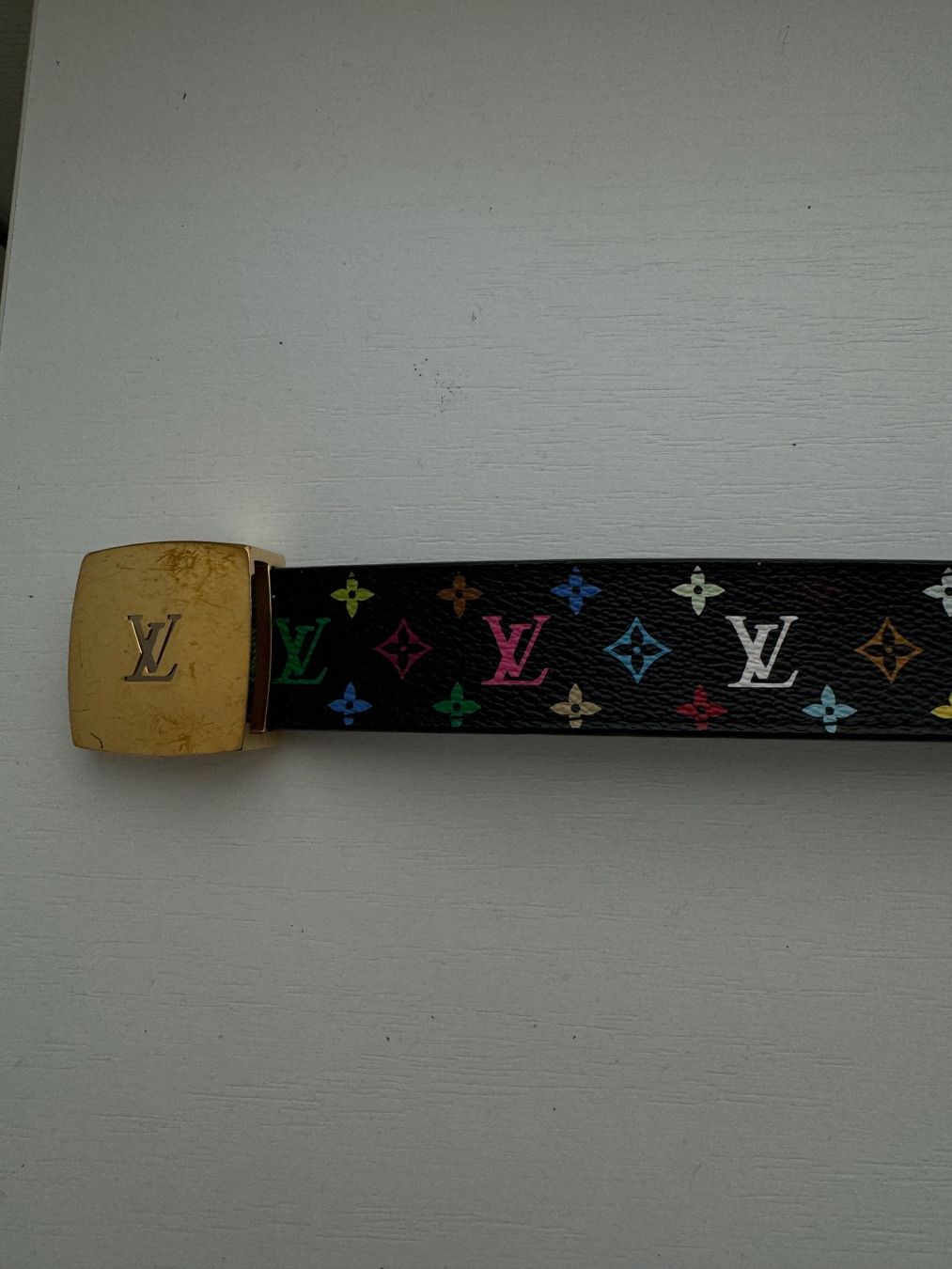 Louis Vuitton Cinture: Stylish LV Belt With Colorful Logo – Usato da Hurden venduto da rac_wyf8 5