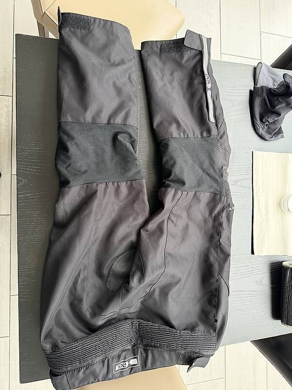 Pantaloni: Motoradhose – Usato da Rain venduto da LuzRaeder 2