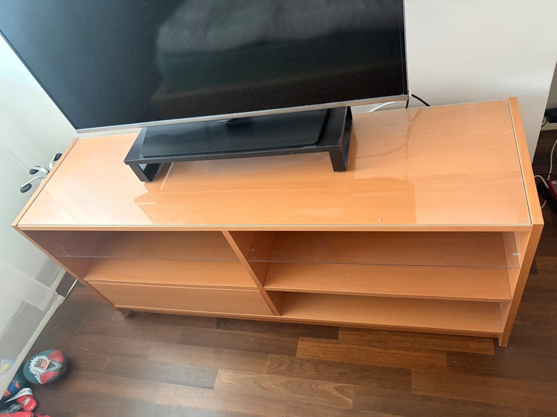 Mobili TV: Modernes Hellholz TV-Lowboard 📺 – Usato da Allschwil venduto da roberto.reck 1