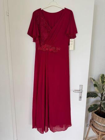 NEW RED DRESS 40/42
