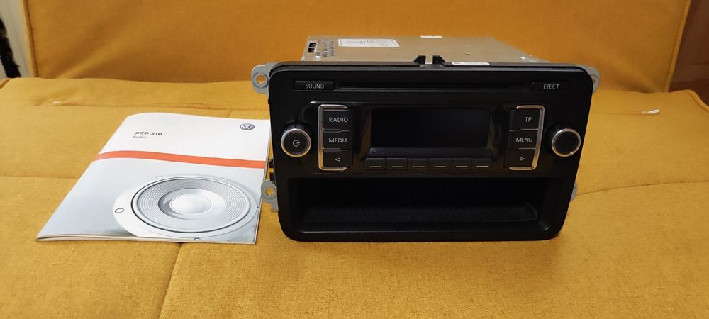 VW Autoradio RCD 210 - Top Zustand (Gebraucht) in Kirchlindach für CHF ...