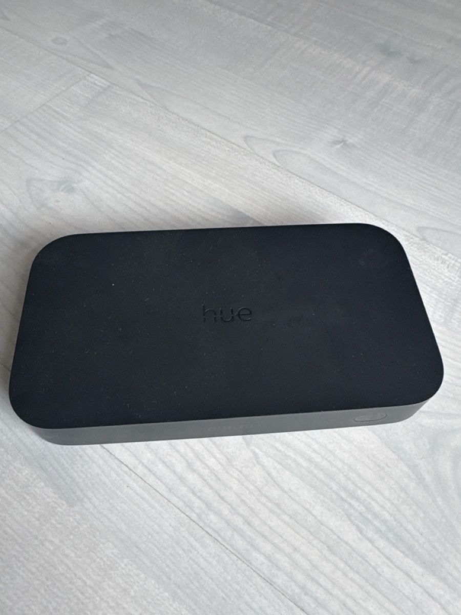 Philips Lettore multimediale & Streamer: Boîte HDMI Philips Hue Sync  – Usato da Pâquier-Montbarry venduto da ada_w658