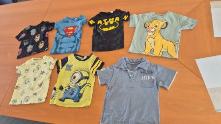 Lot de 7 T-shirts stylés, taille 98