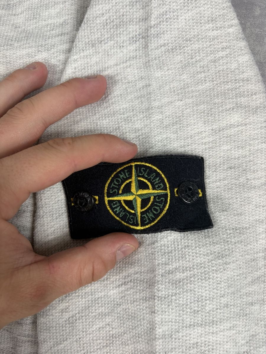 Stone Island Maglioni & Felpe: Stone Island Pull Pochette Poitrine Gris - XL – Nuovo (secondo la descrizione) da Hauterive NE venduto da Leo_o 2