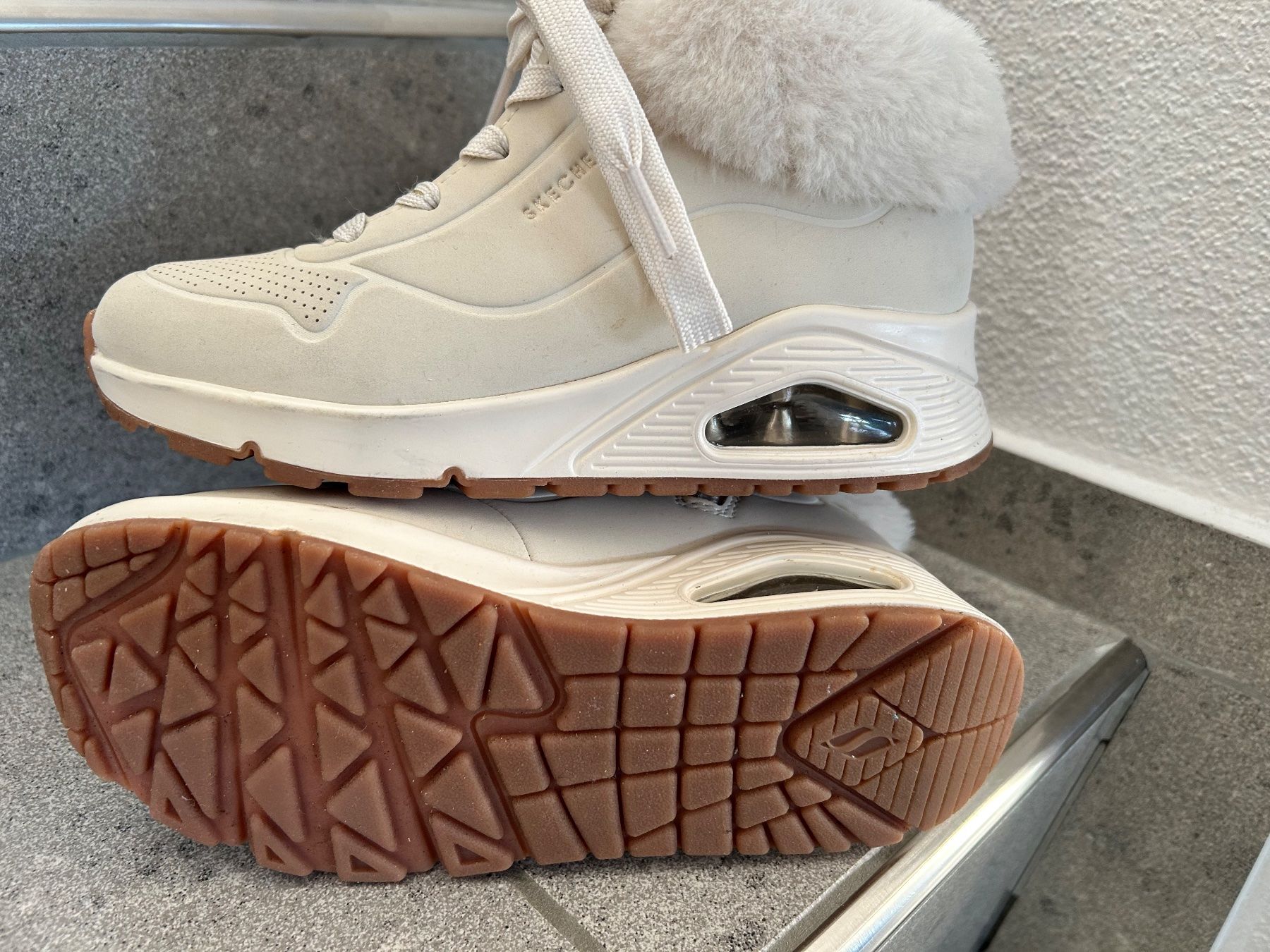 Skechers Scarpe per ragazze: Skechers Uno Fall Air – Nuovo (secondo la descrizione) da Gerlikon venduto da sruesch 3