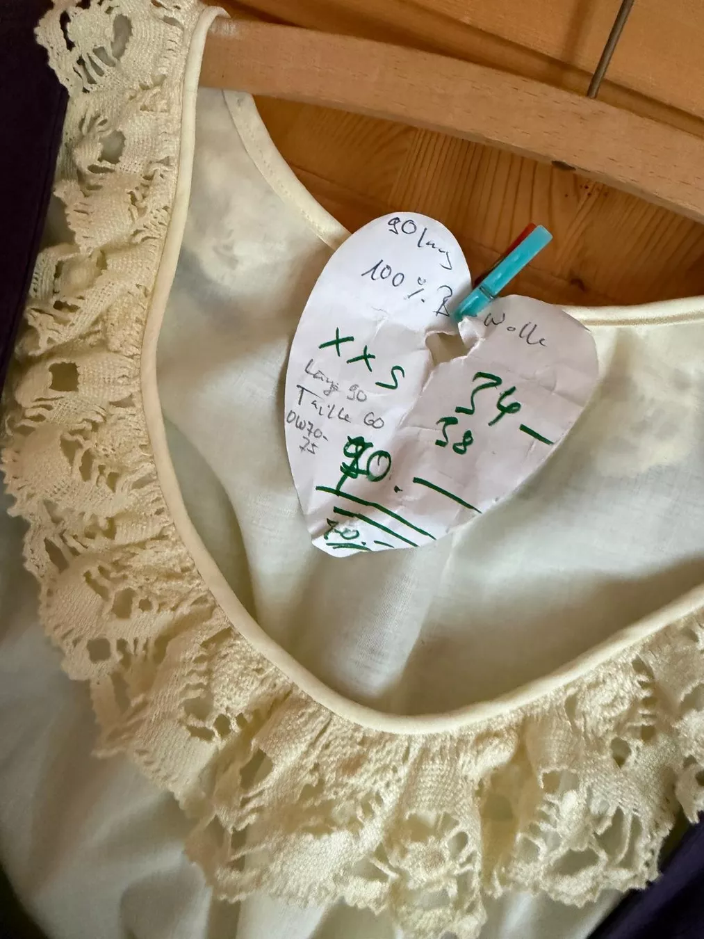 Vestiti: Dirndel – Usato da Flawil venduto da Stella_3 3