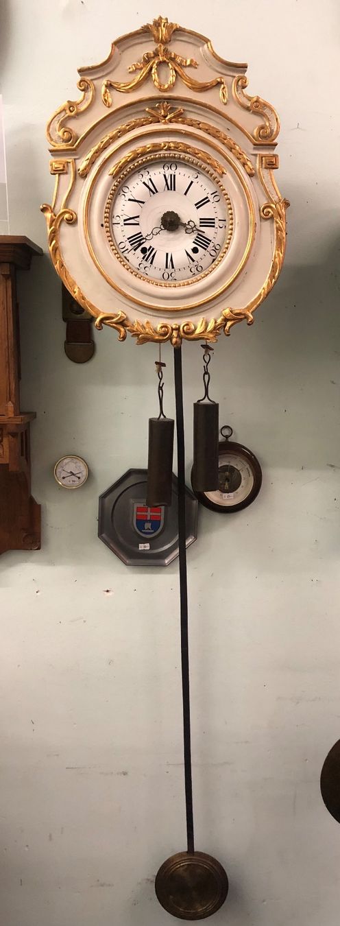 Stand- & Wanduhren: Comtoise Uhr mit Comtoiser Wochenwerk – Gebraucht aus Brunnen von Allerwaren