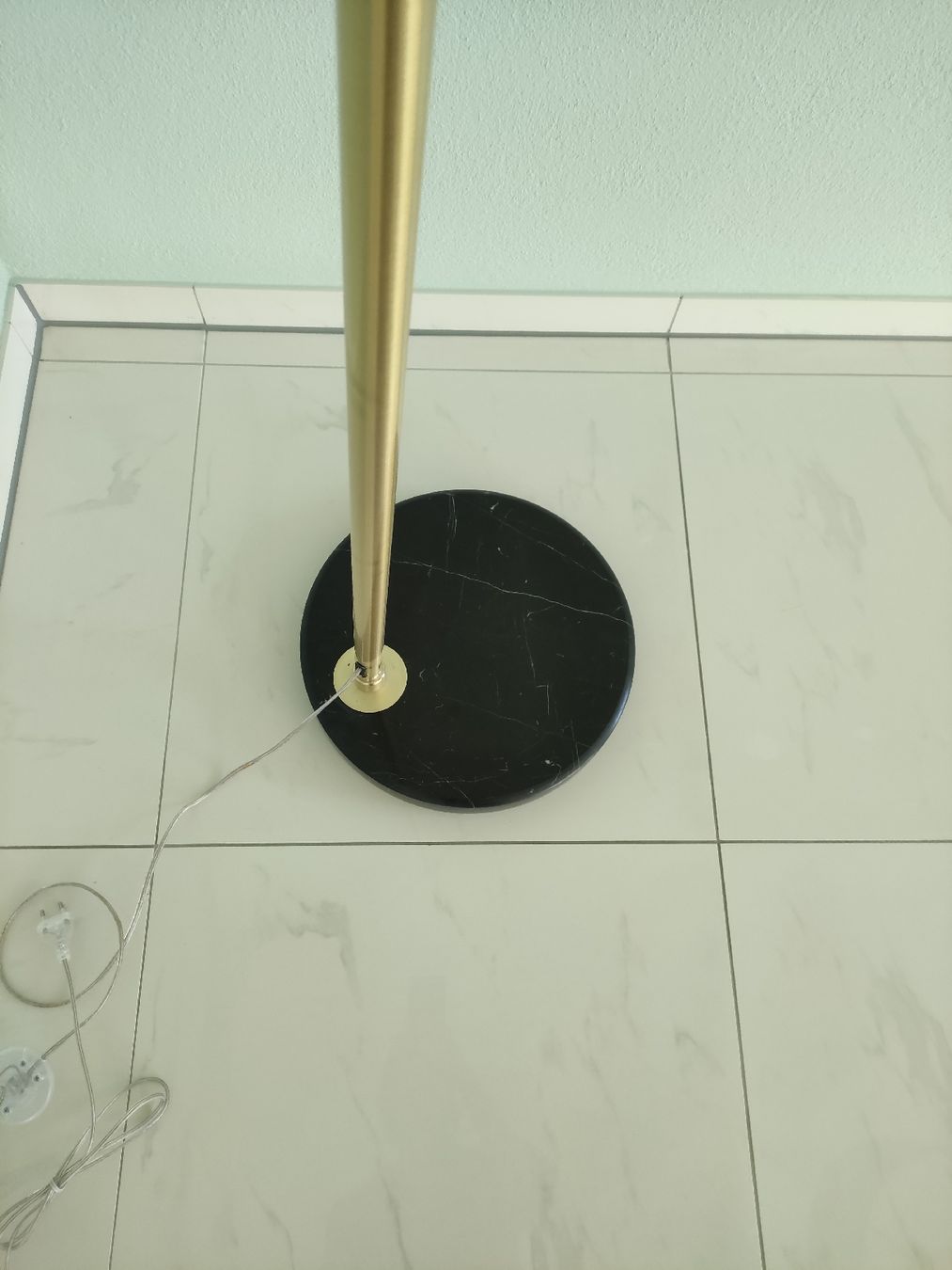 Lampade: Bogenlampe – Usato da Ittigen venduto da hasihasi10 2