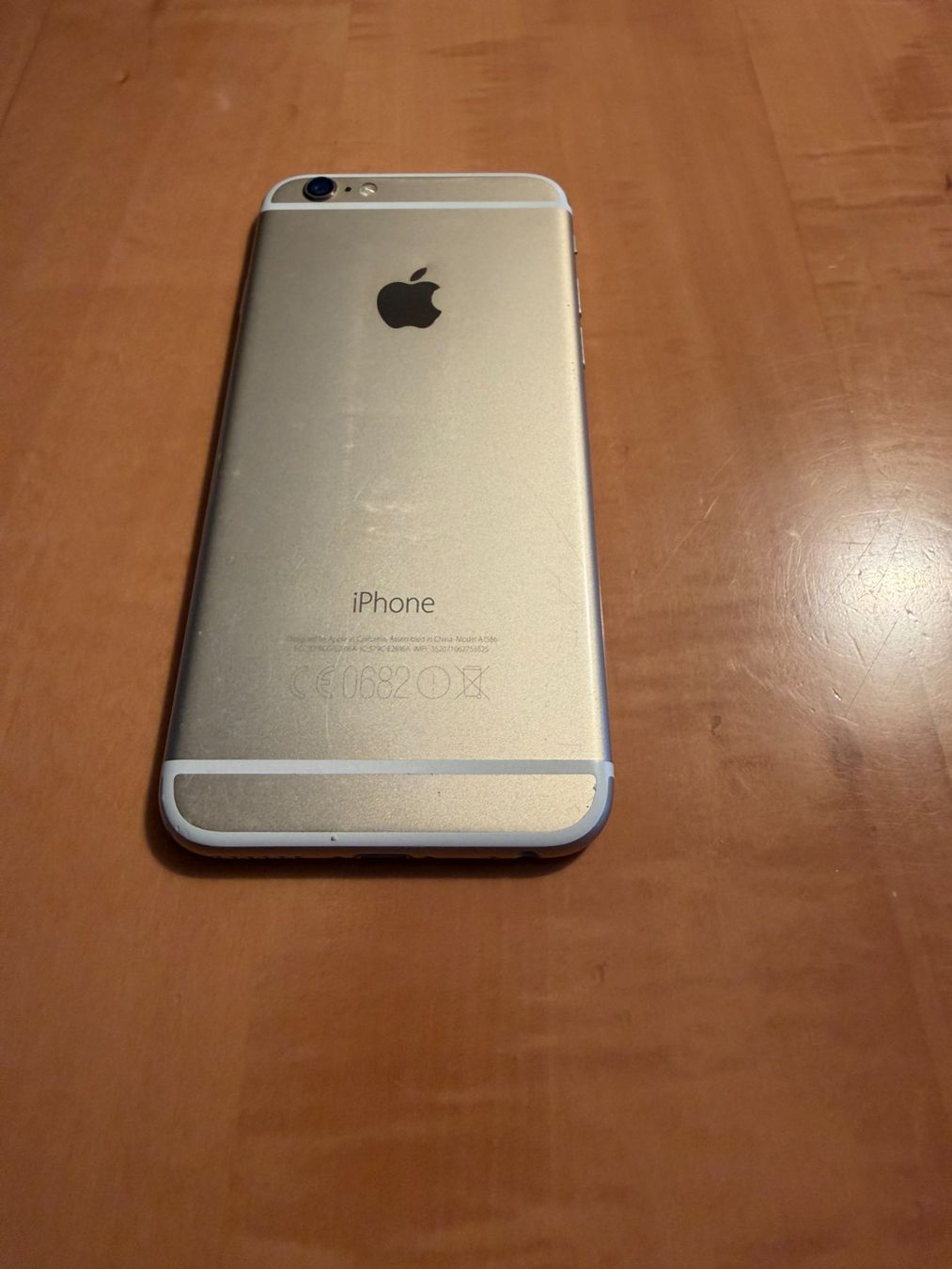Apple Telefoni cellulari / Smartphones: iPhone 6, Gold – Usato da Flawil venduto da oie123b 1