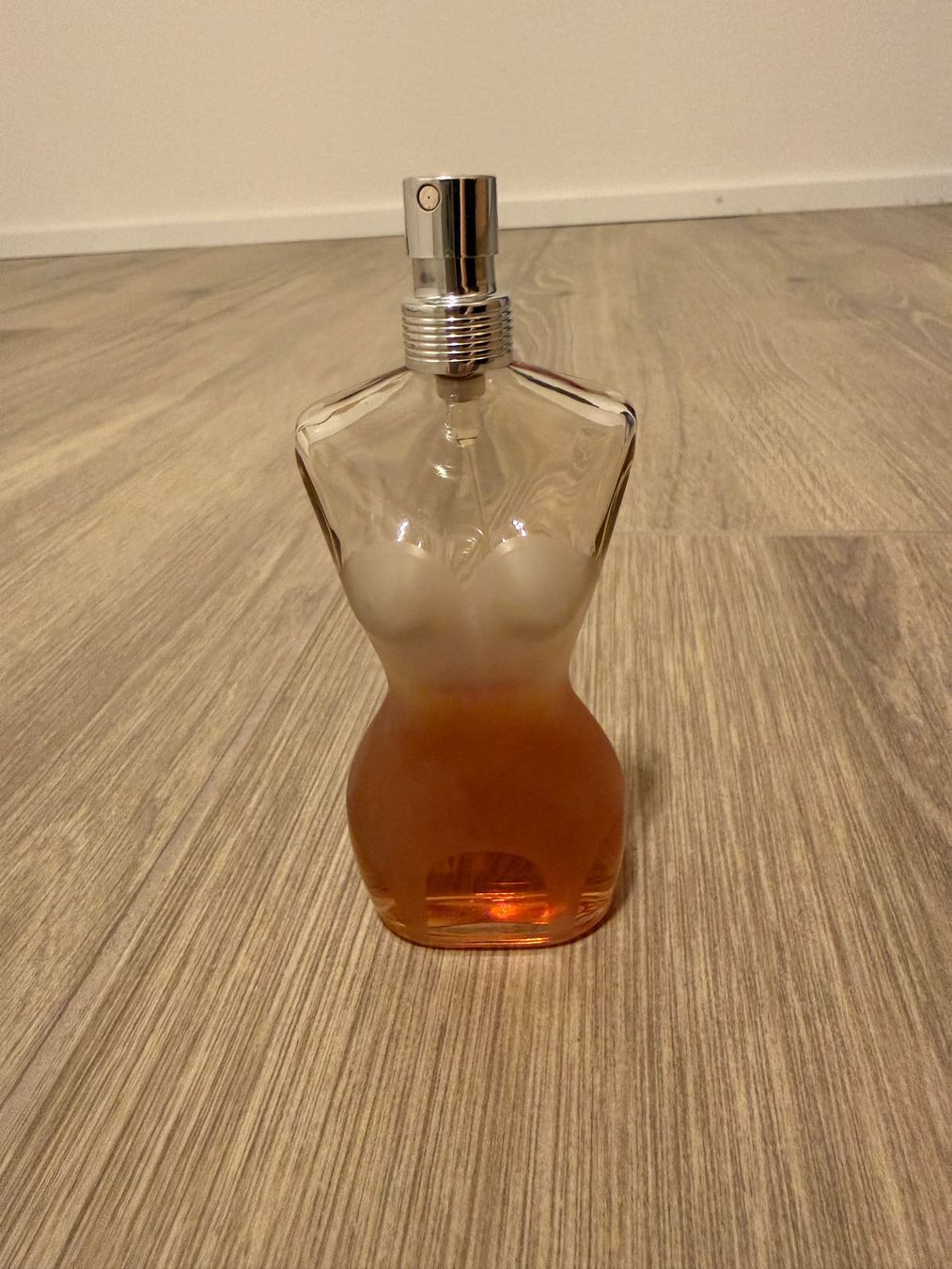 Jean Paul Gaultier Profumi & Eau de Toilette: Jean Paul Gaultier - classique - Eau de Toilette – Usato da Liestal venduto da Sun777