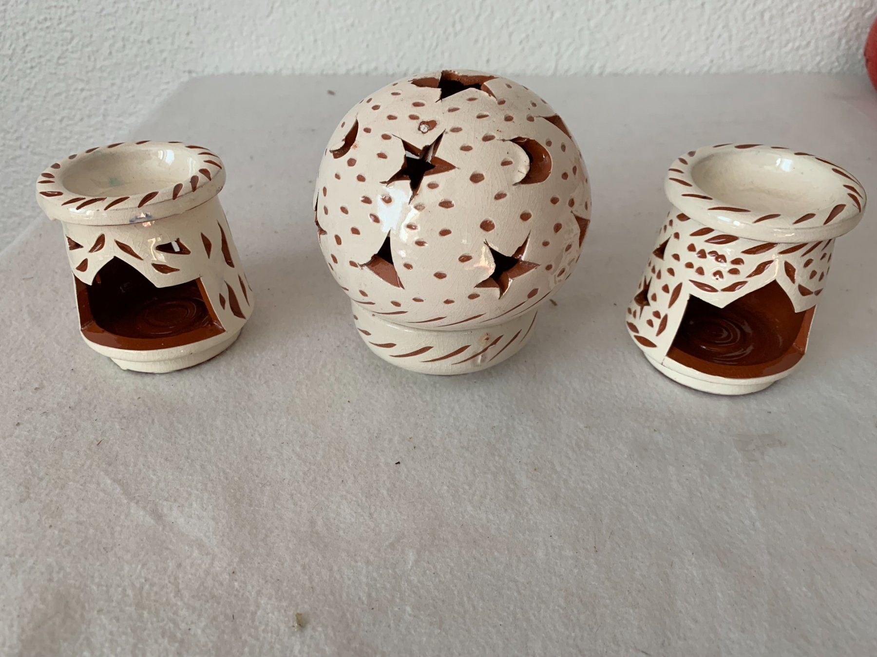 Candele: Schöne Ton Teelichter weiss   22. – Nuovo (secondo la descrizione) da Schötz venduto da amore14