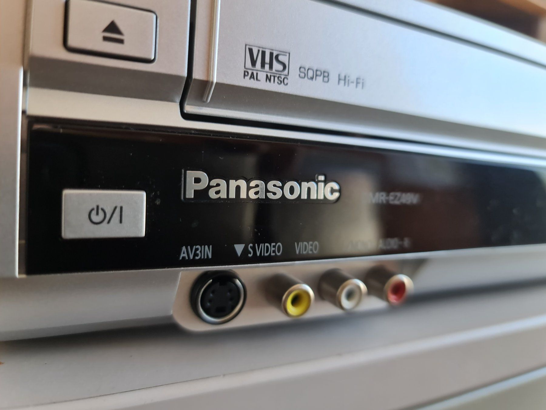 Panasonic Aufnahmegeräte: VHS/DVD Player/Recorder DMR-EZ49VEGS – Gebraucht aus Degersheim von Tosam_Degersheim 4