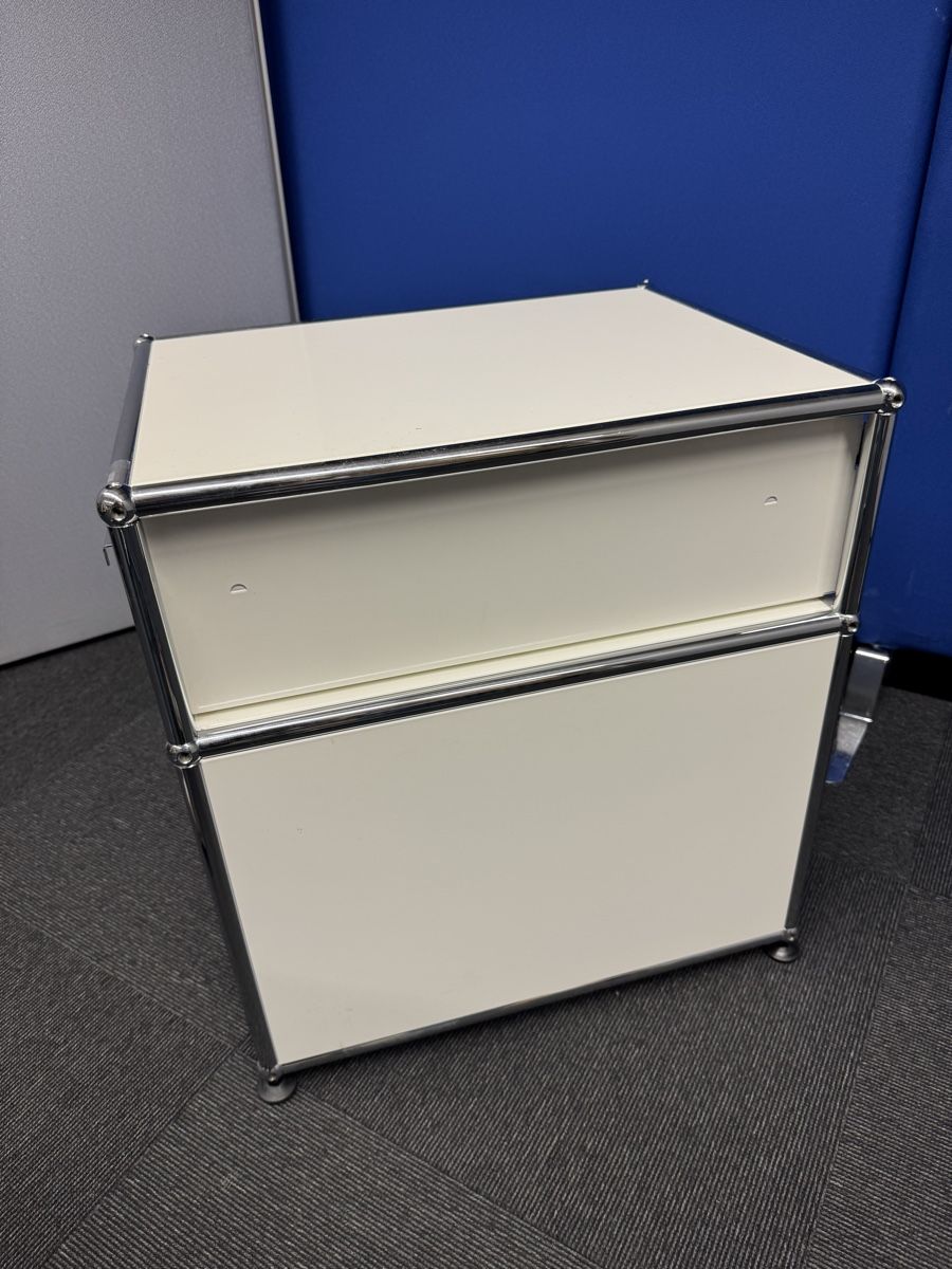 USM Eléments de bureau: USM Haller Korpus weiss – D'occasion à Bern par samryan 3