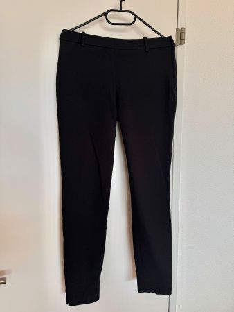 Zara Woman 36 (XS/S) Anzugshose Slim schwarz - NEU!
