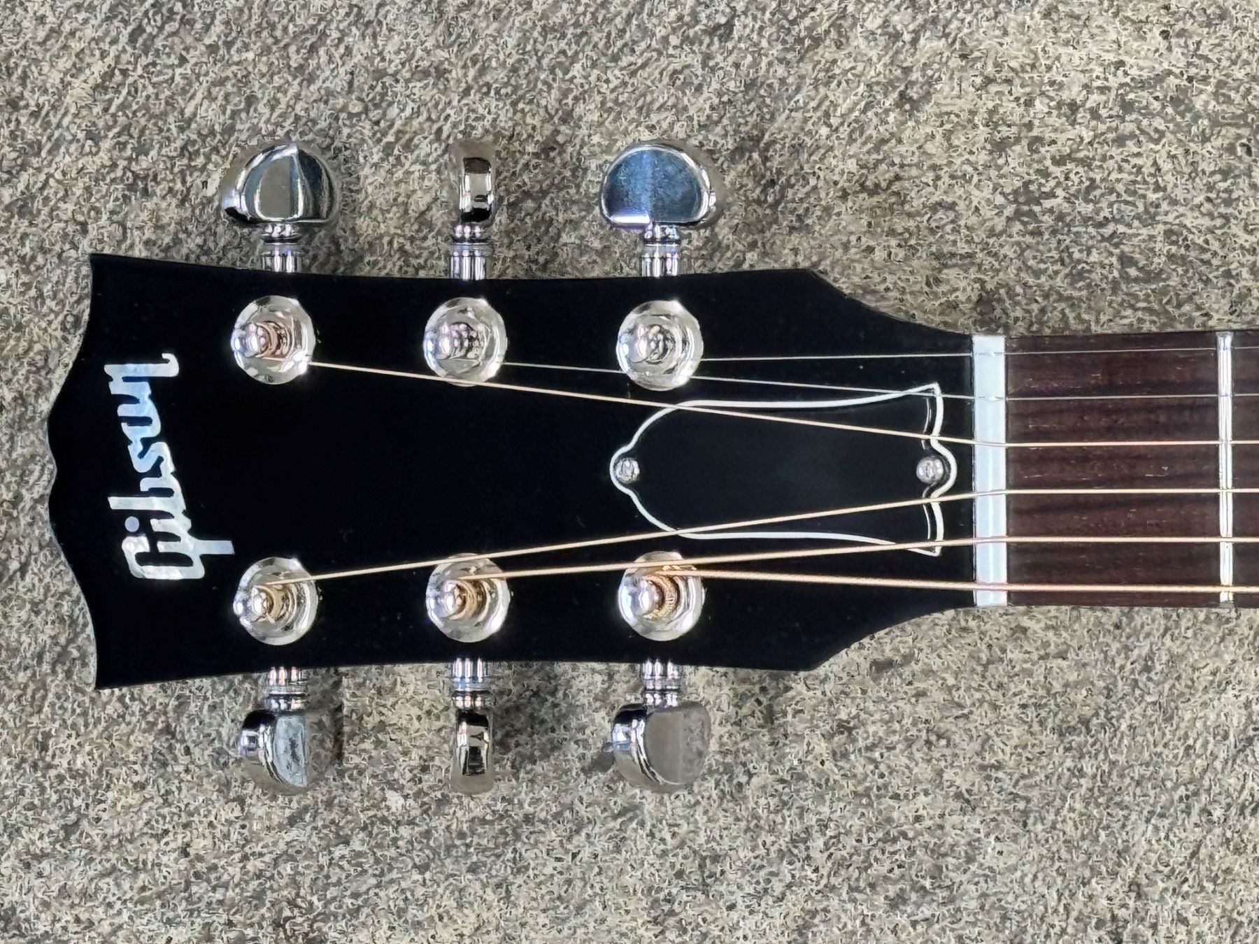 Gibson Strumenti musicali: Gibson J-45 Standard, Purple Burst – Usato da Heimberg venduto da Sukram1961 2